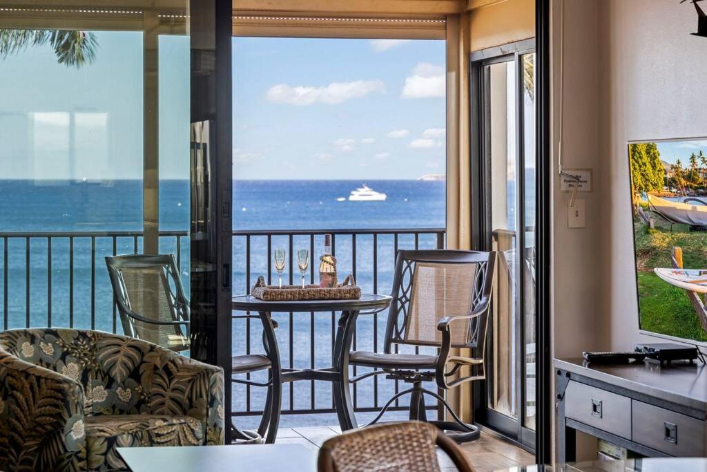 Hotel Kihei Beach Resort 501- Remodeled 2 Bedroom Oceanfront Gem On 6 Mile Beach