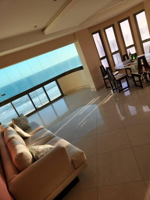 Cobertura Dúplex Frente Mar Barra da Tijuca