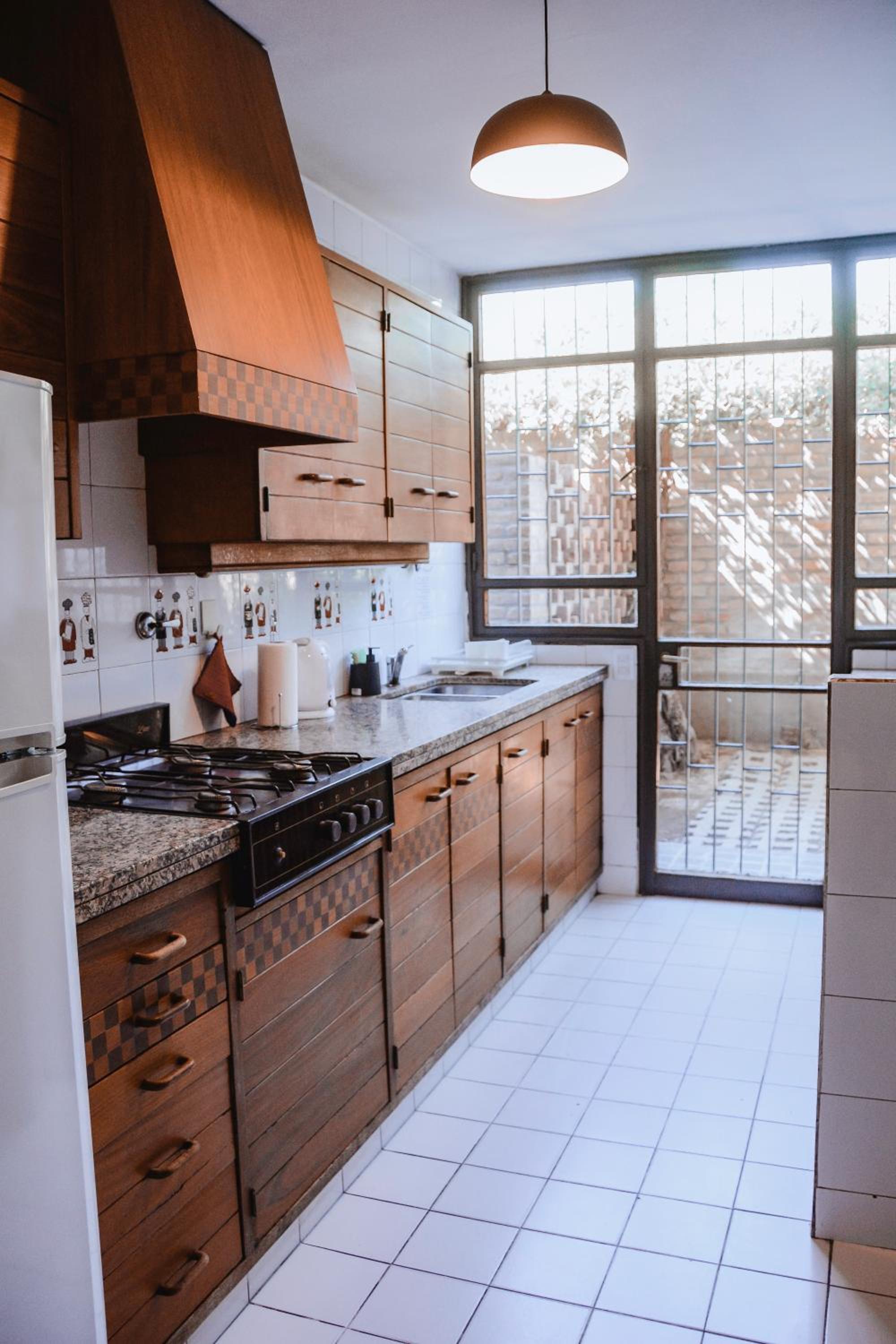 Excelente ubicacion! Casa grande con parrilla