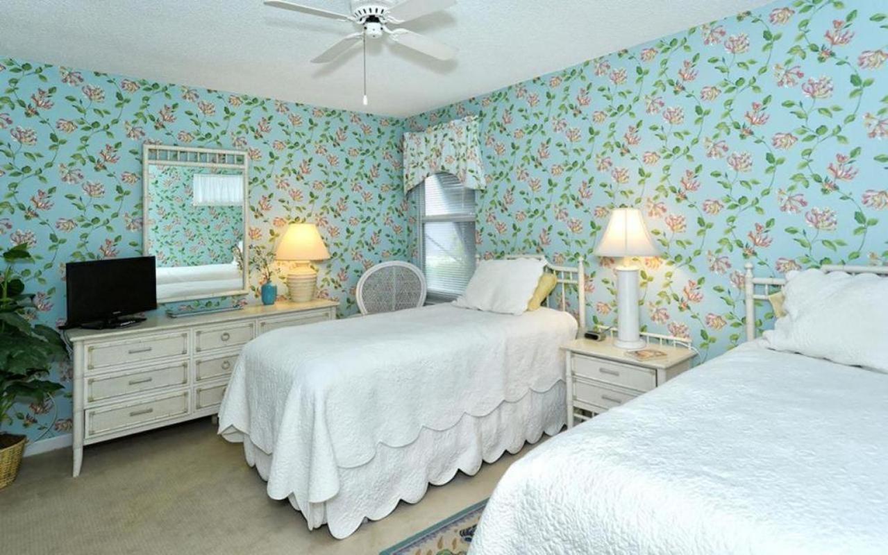 6023 WPW Townhome with Picturesque Pond View view 3