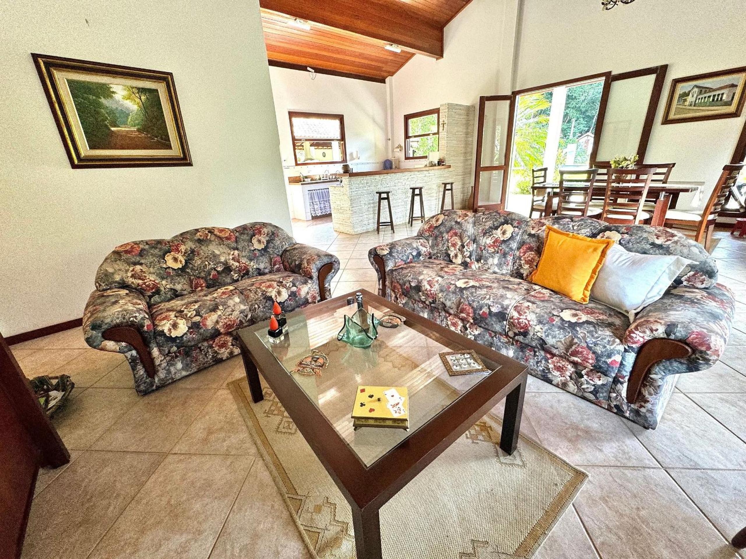 Casa de Campo com piscina, lago e Wi-fi