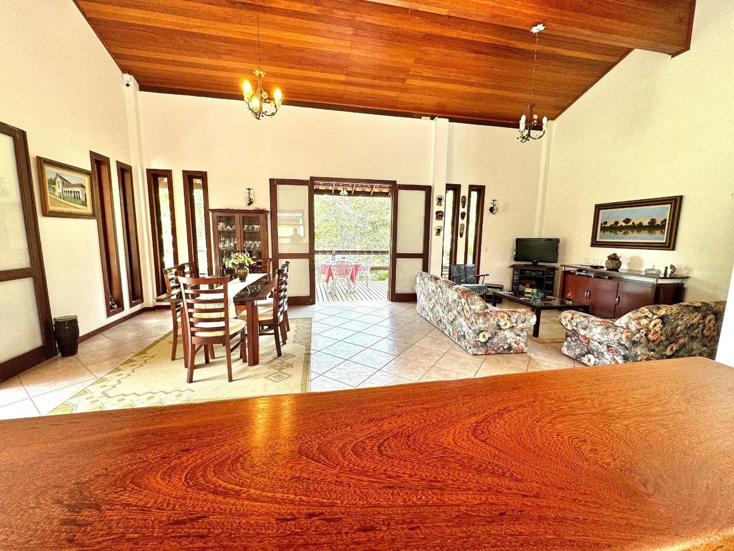 Casa de Campo com piscina, lago e Wi-fi