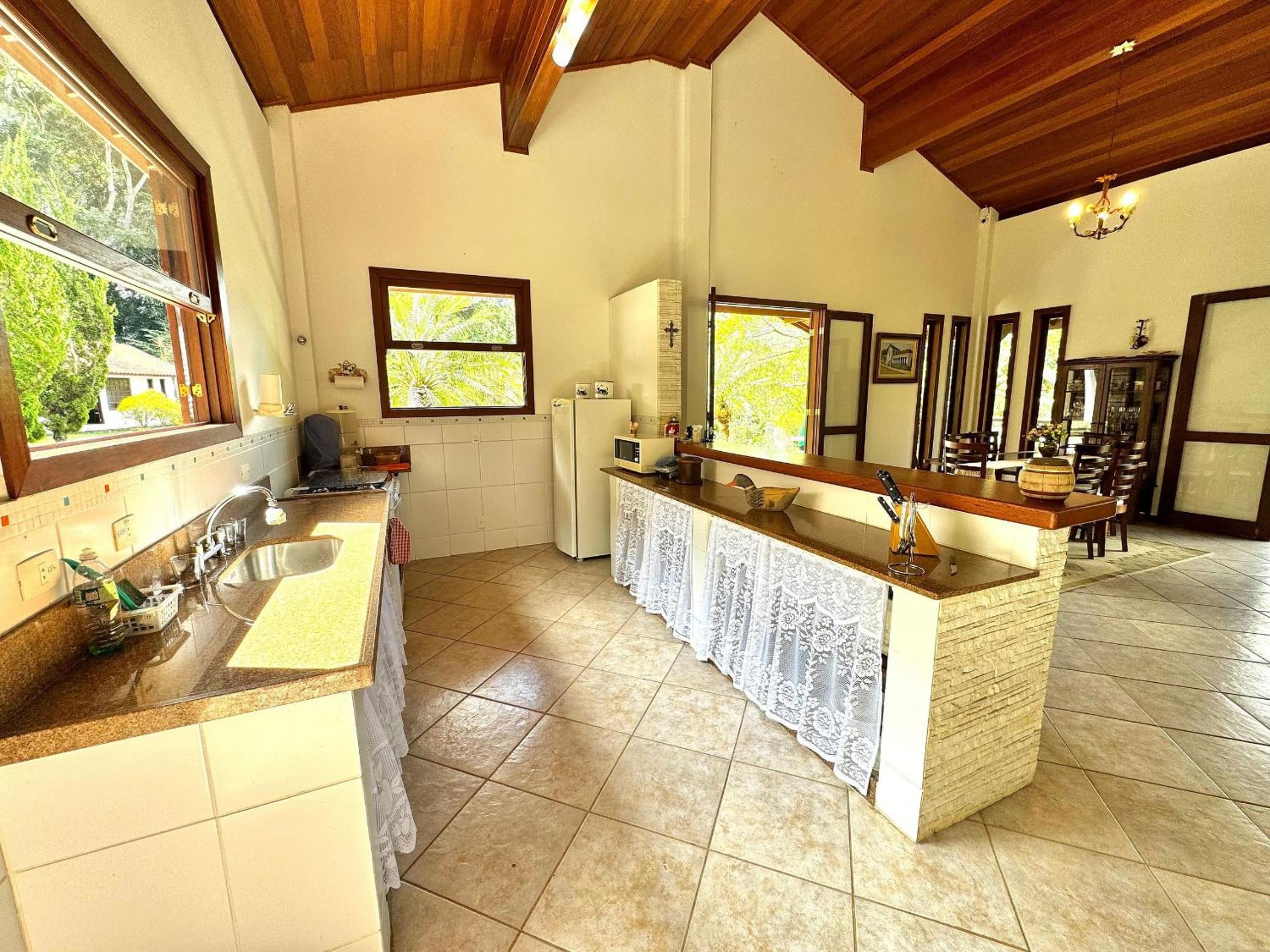 Casa de Campo com piscina, lago e Wi-fi