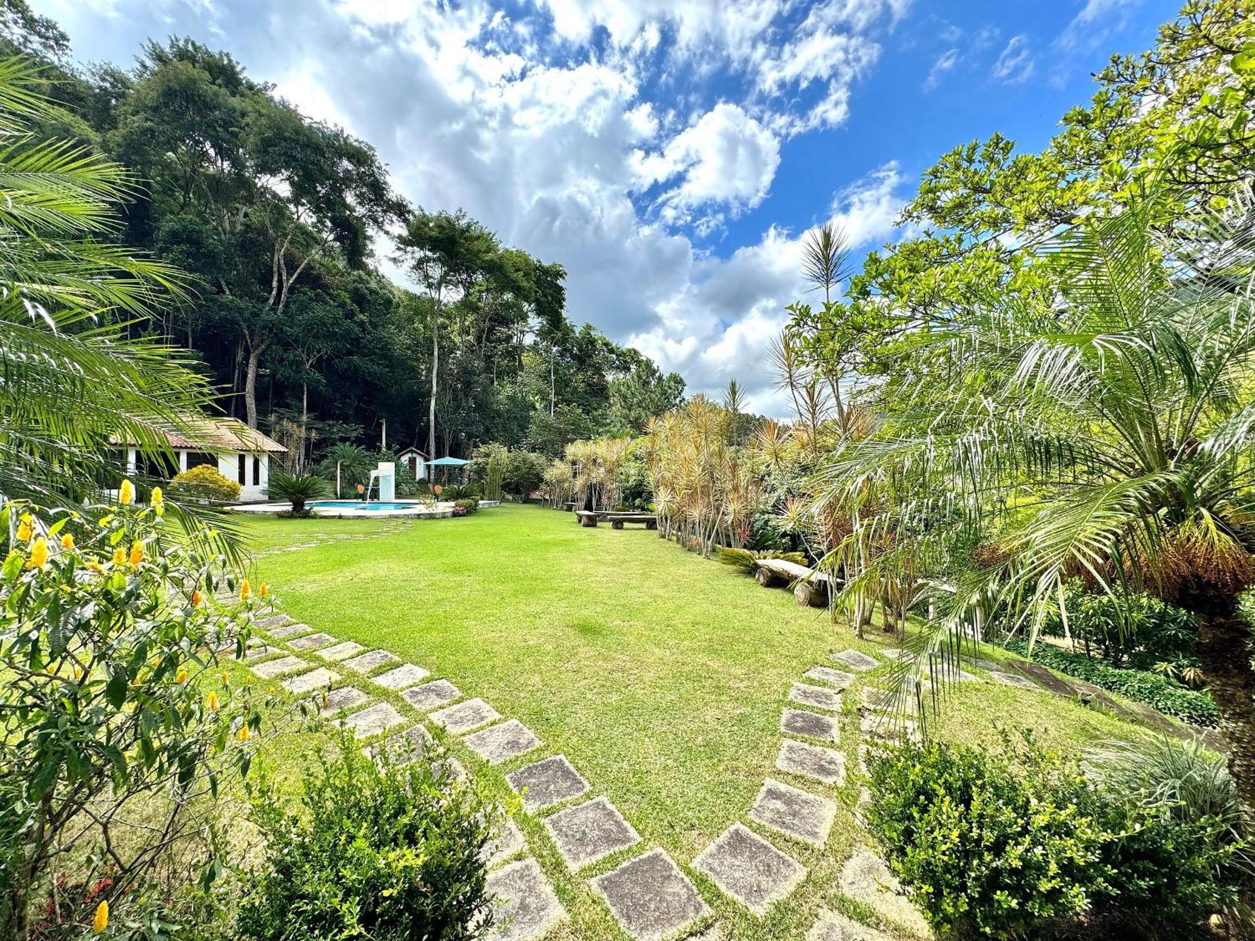 Casa de Campo com piscina, lago e Wi-fi