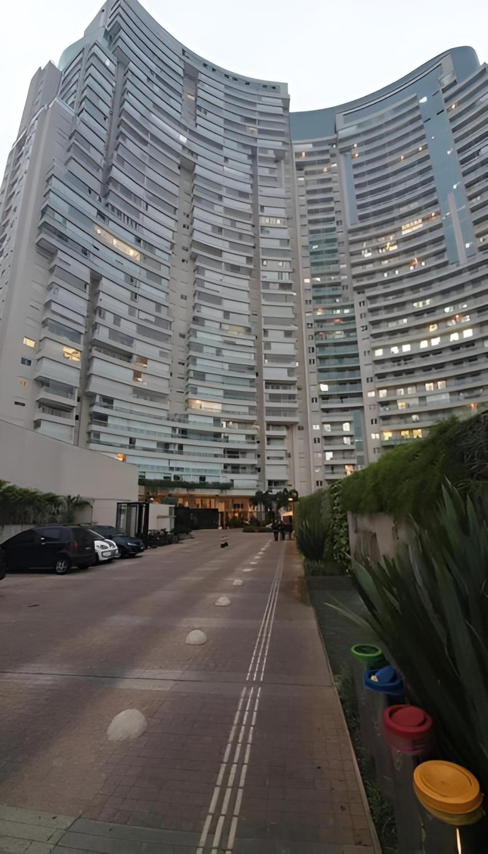 Apt LUXUOSO ao lado do metro Pinheiros e Faria Lima Itaim - Thera Faria Lima