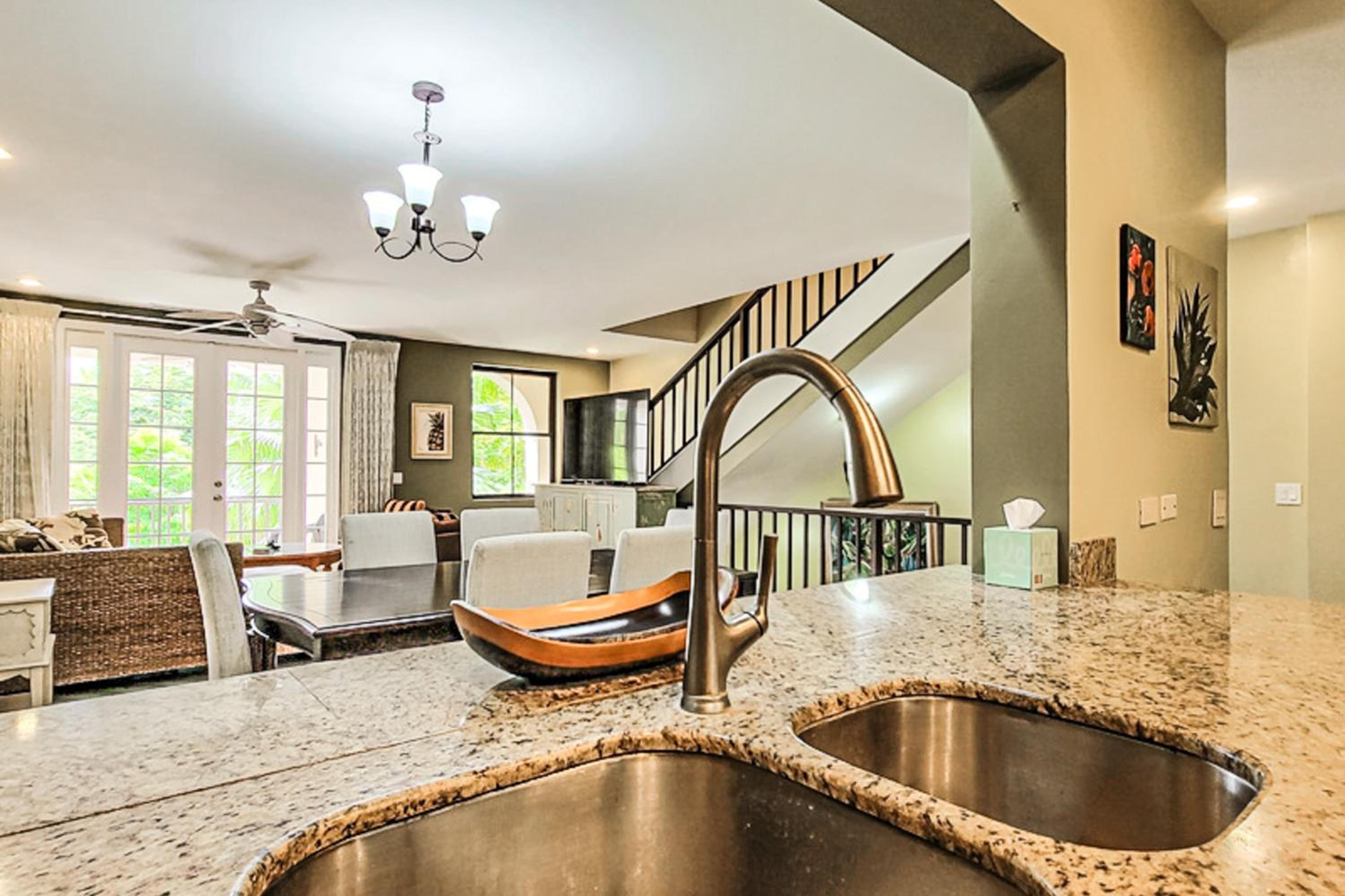 Pacifico Townhouse 106