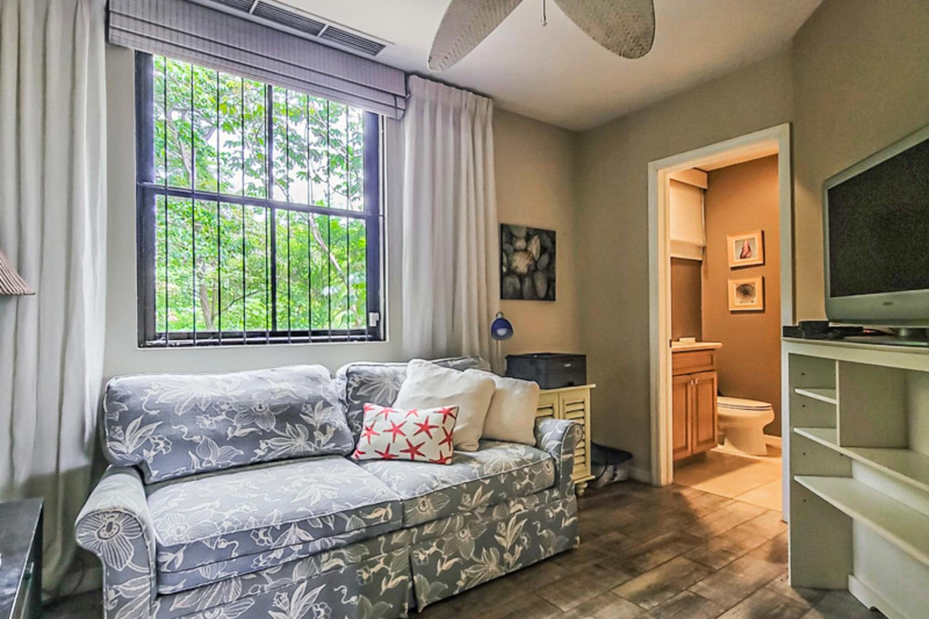 Pacifico Townhouse 106