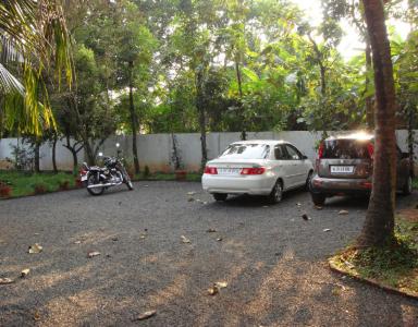 Palm Grove Service Villa
