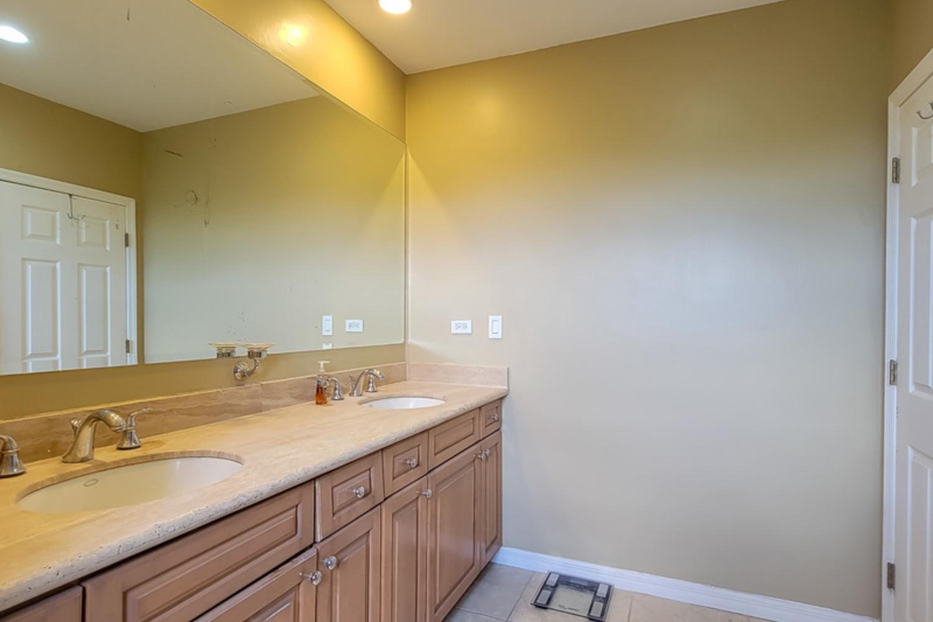 Pacifico Townhouse 106