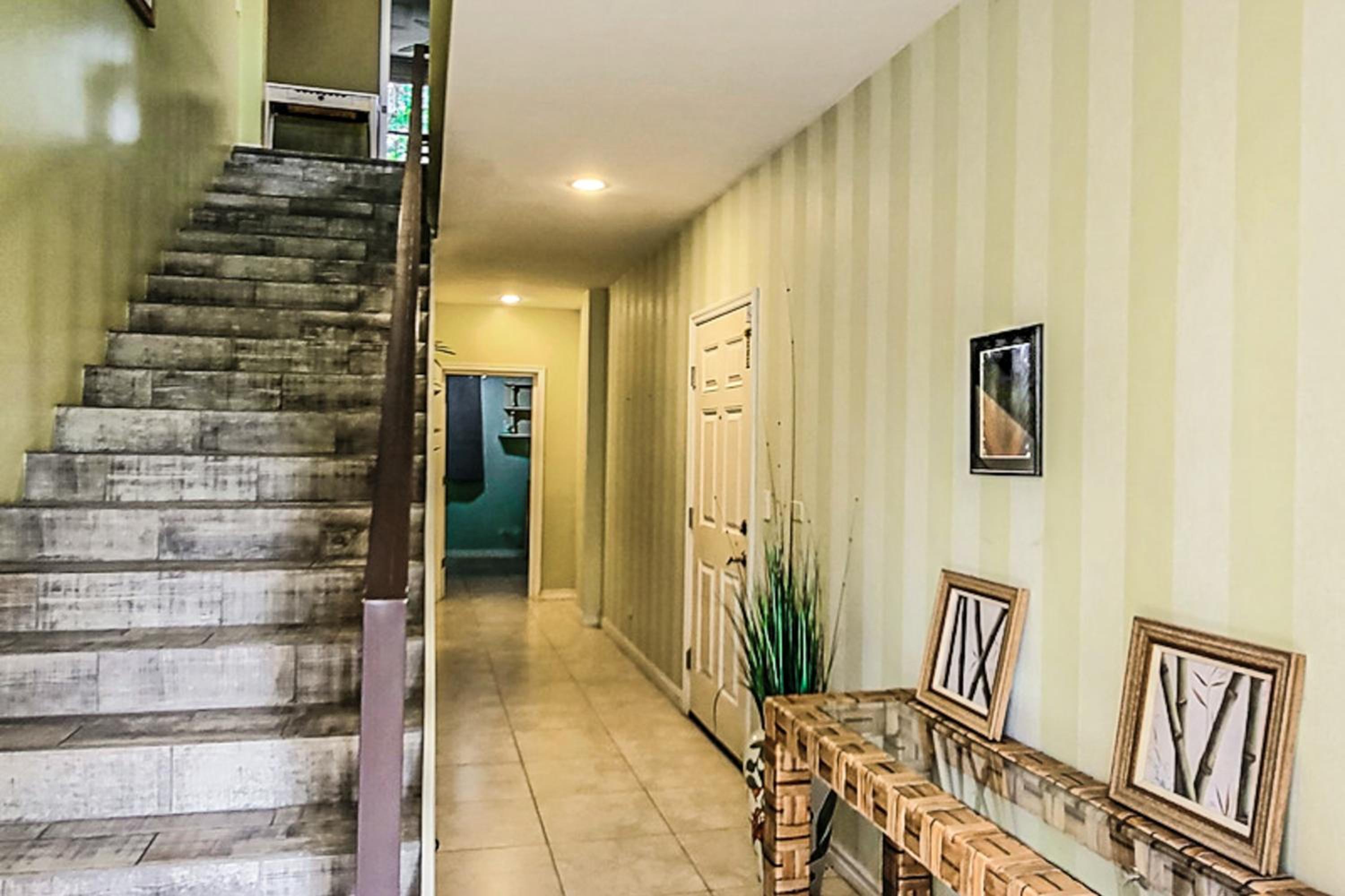 Pacifico Townhouse 106