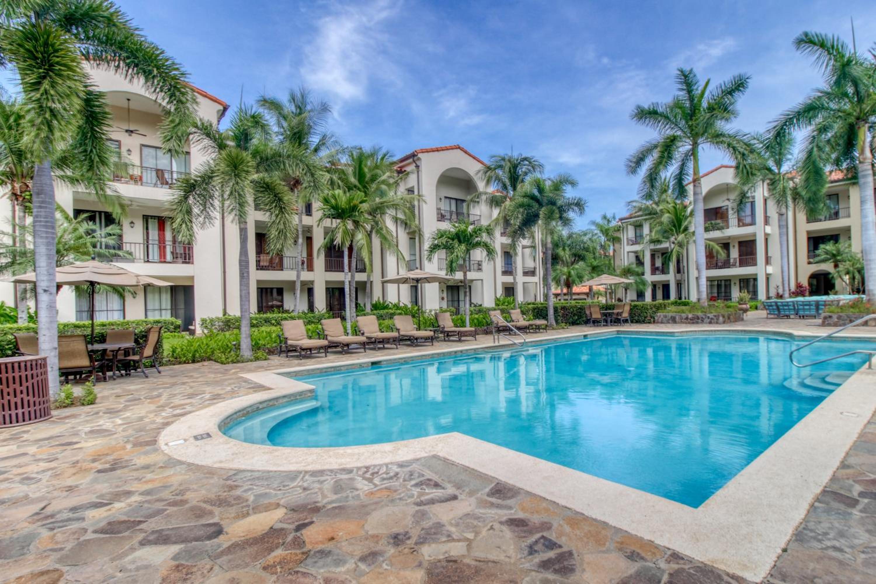 Pacifico Townhouse 106