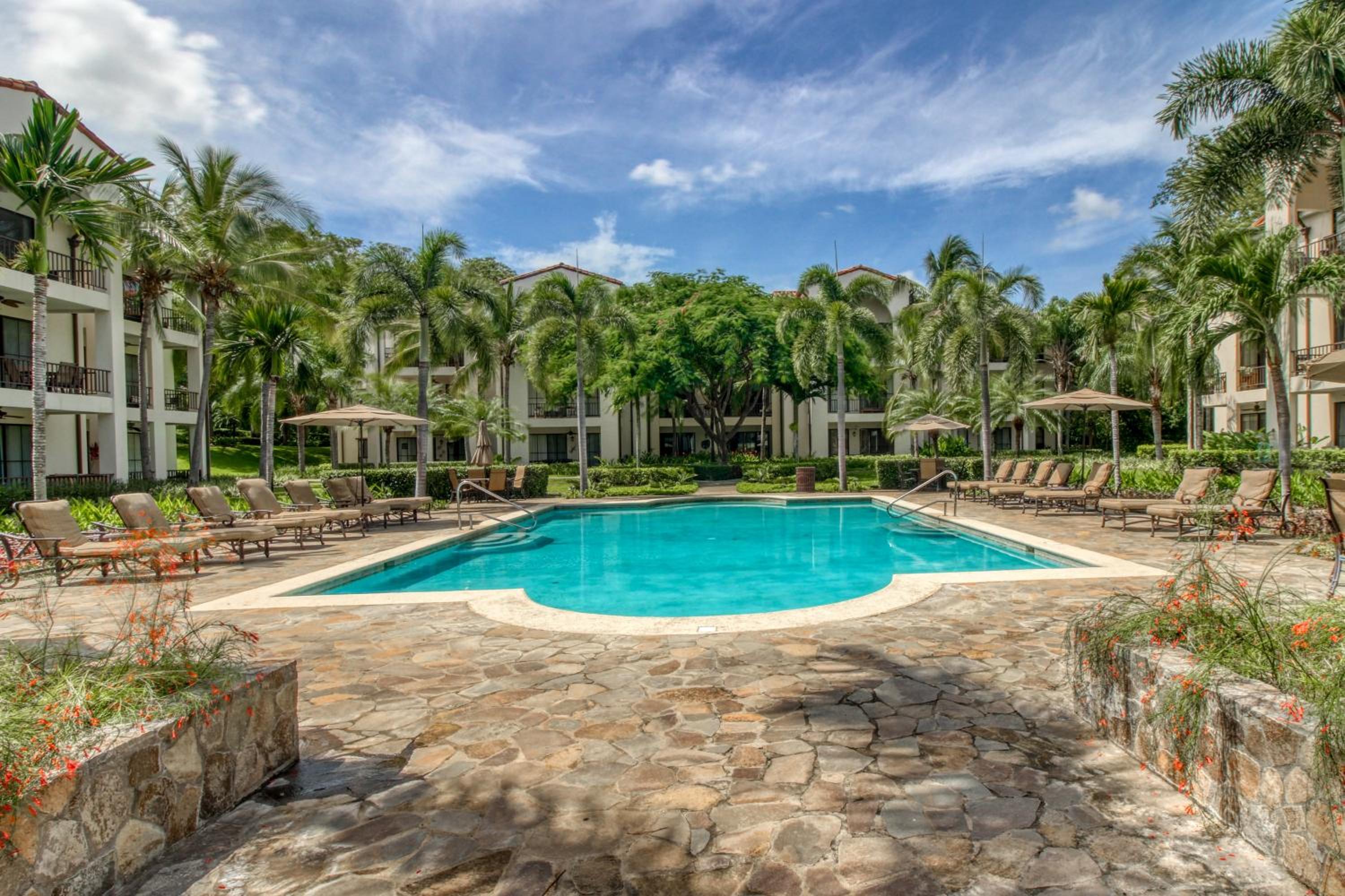 Pacifico Townhouse 106