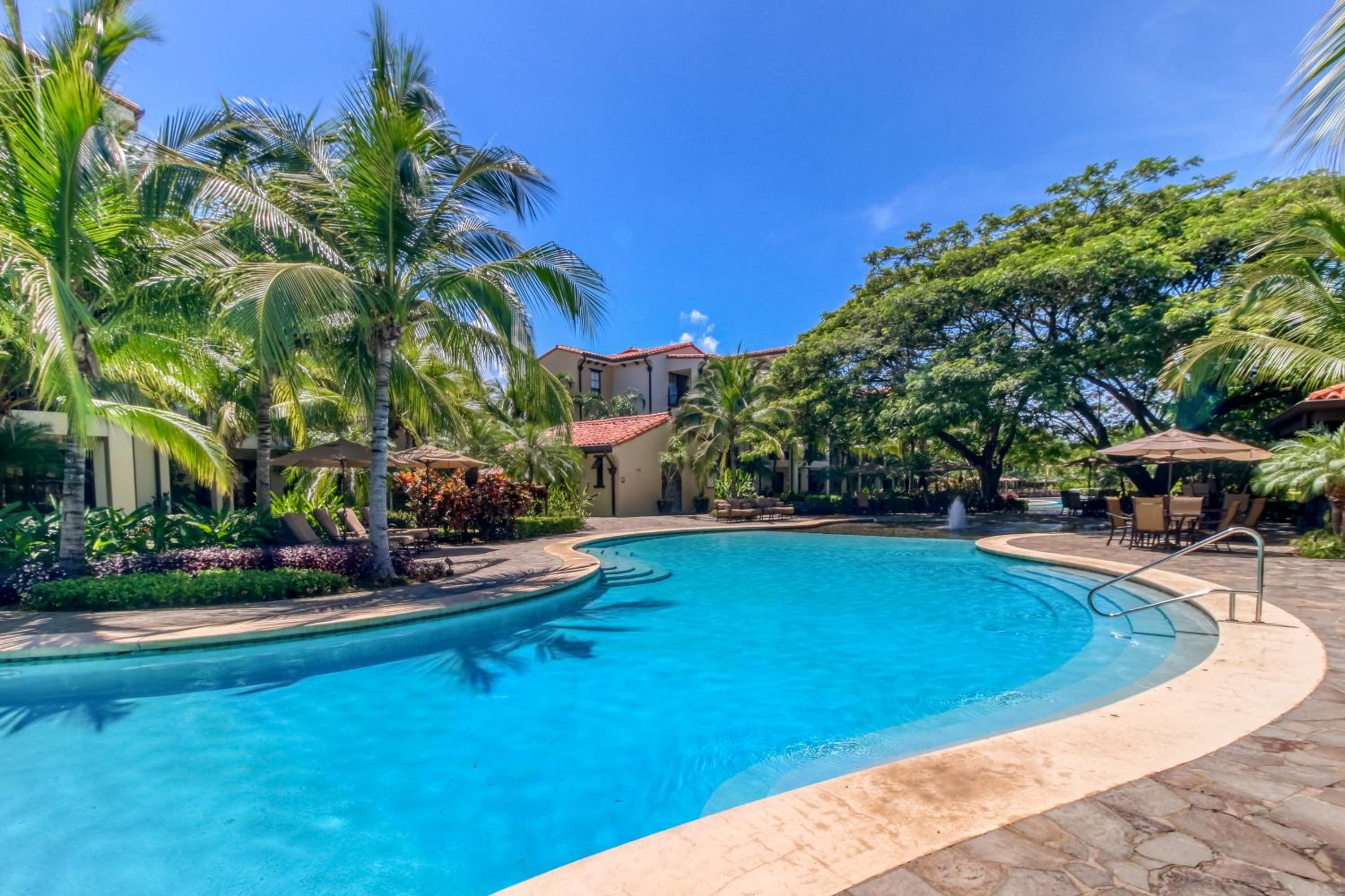 Pacifico Townhouse 106
