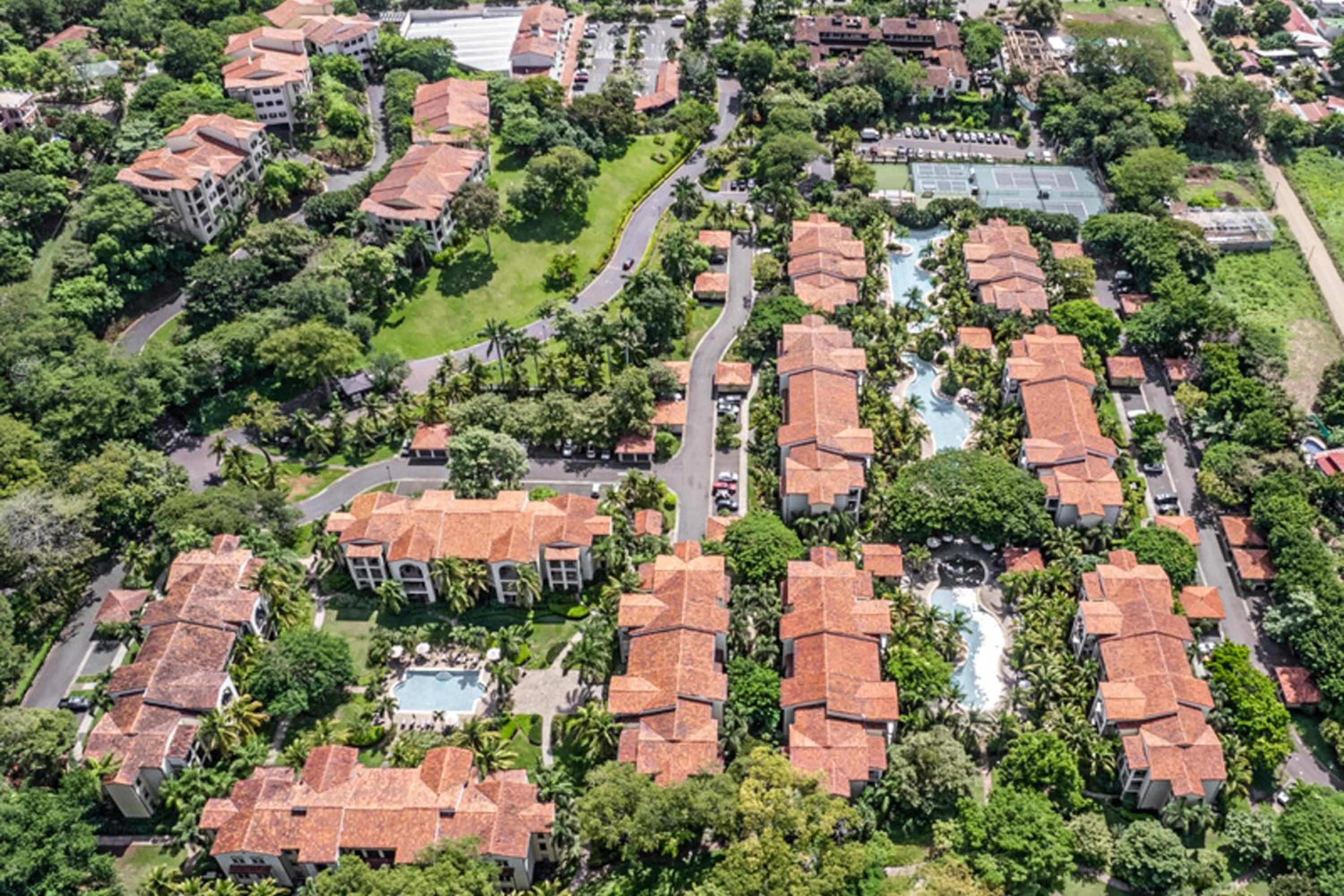 Pacifico Townhouse 106