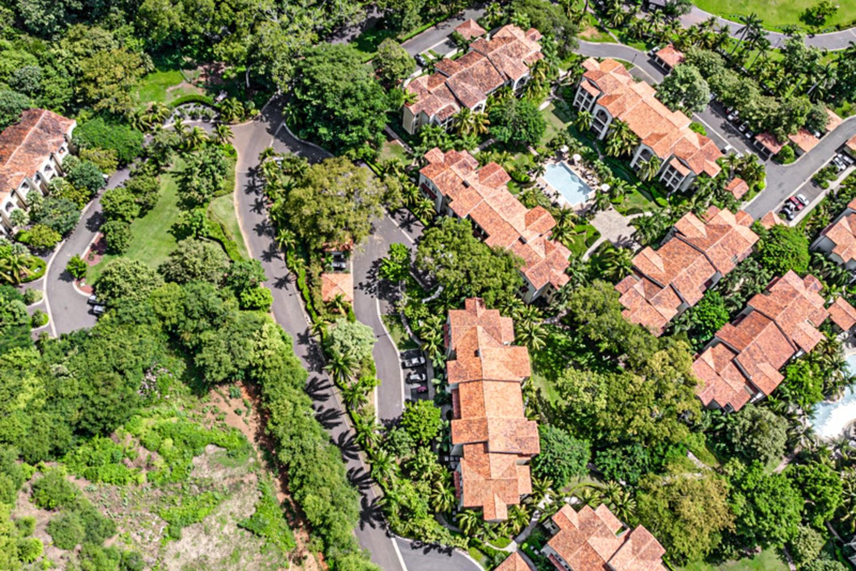 Pacifico Townhouse 106