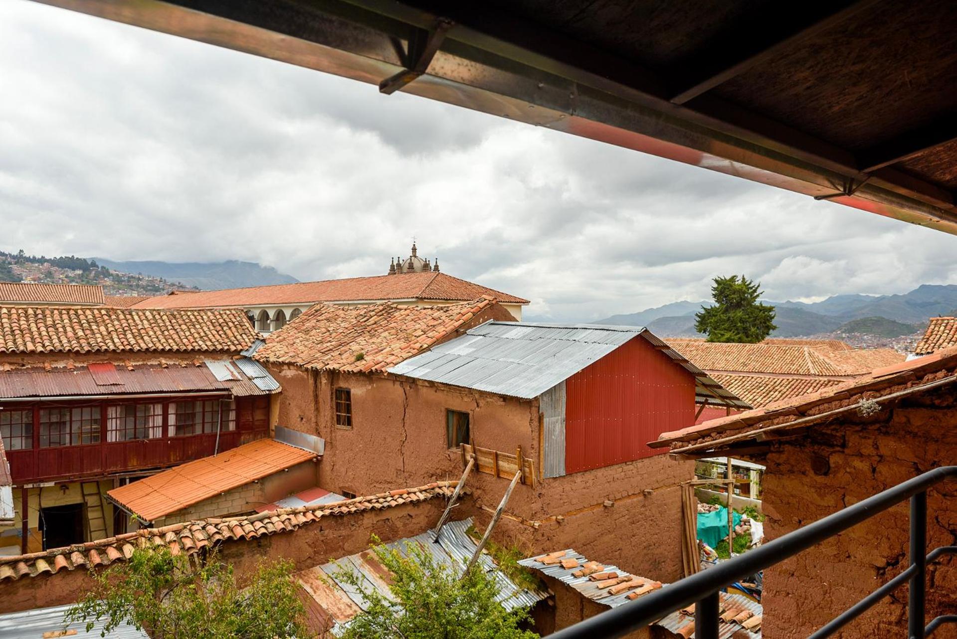 Net House Cusco - Image 4
