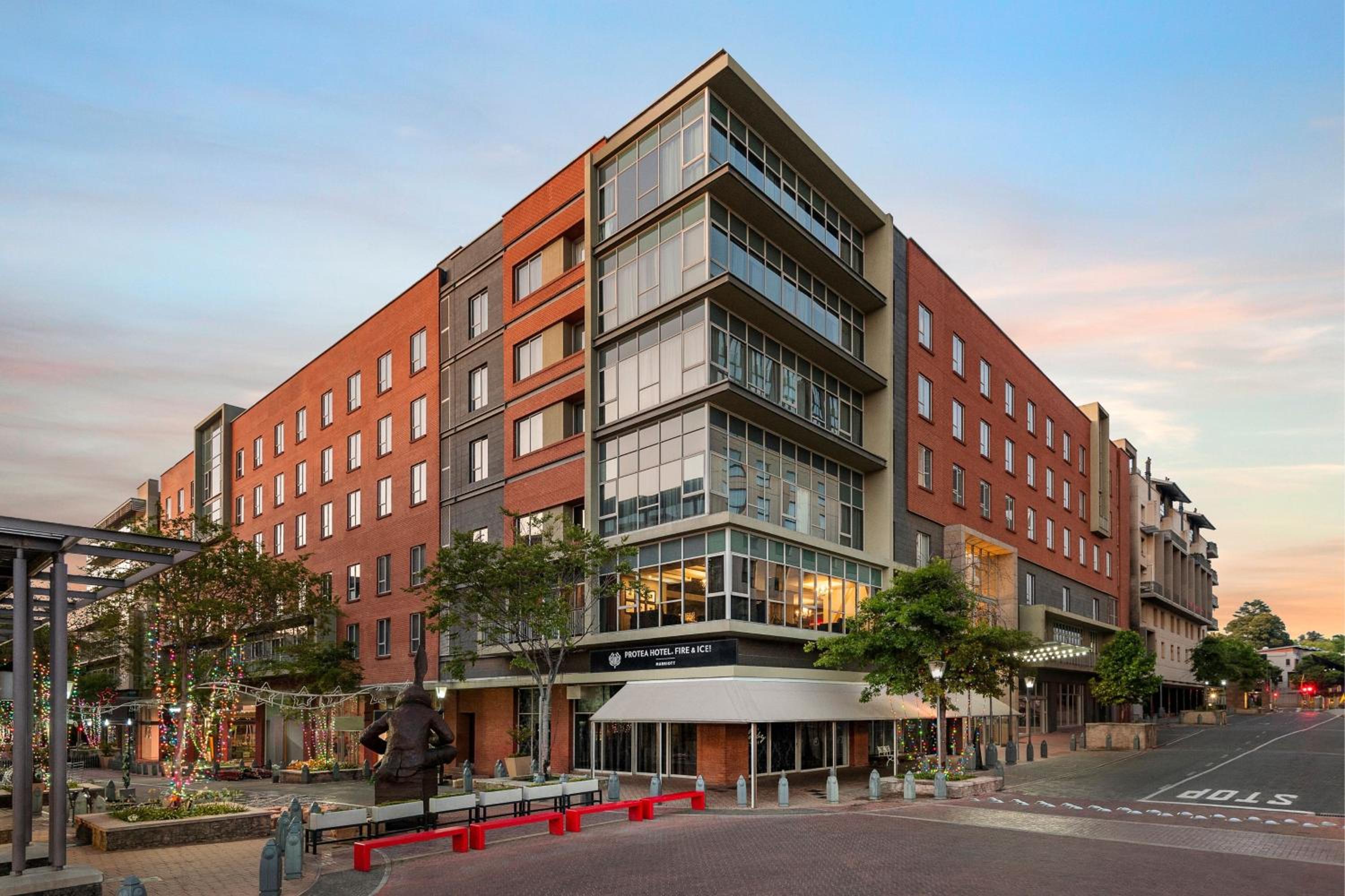 Hotel Protea Hotel Fire & Ice! by Marriott Johannesburg Melrose Arch - Image 1
