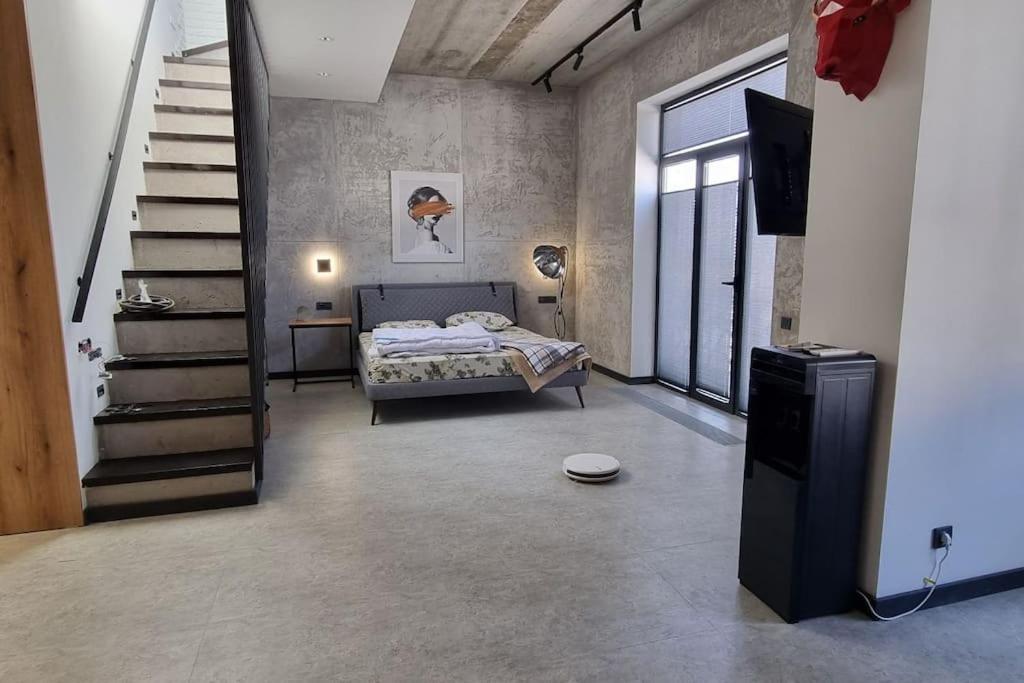 LaMinor Terrace