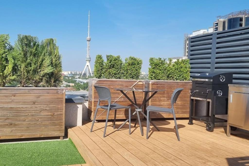 LaMinor Terrace