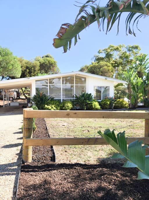 Wine Down McLaren Vale, a cosy vineyard retreat