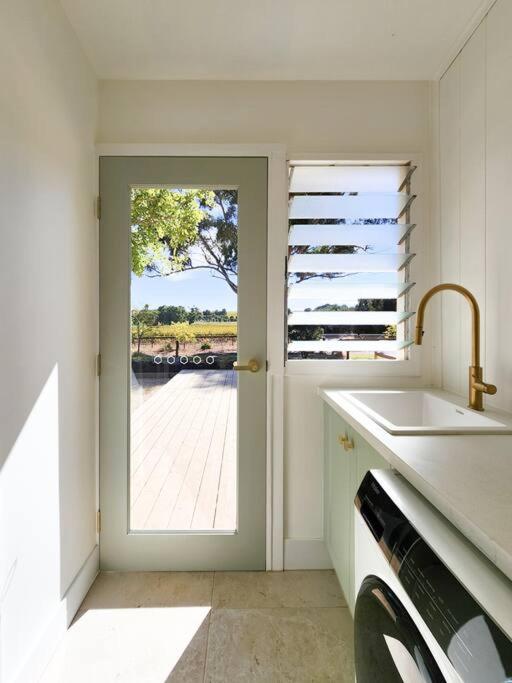 Wine Down McLaren Vale, a cosy vineyard retreat