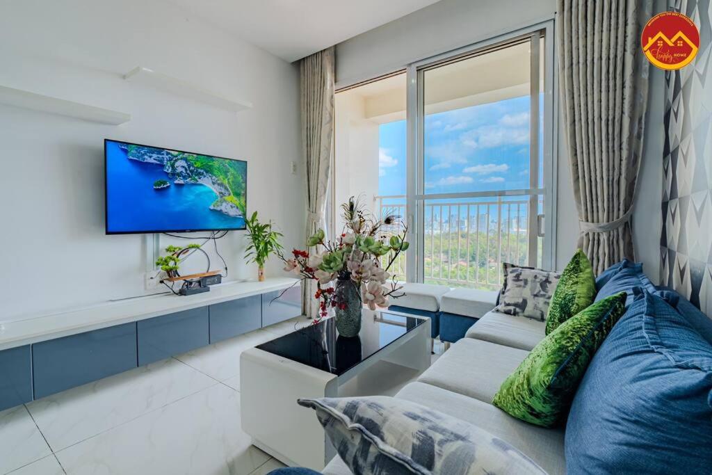 Apartment 2Br2WC near Tan Son Nhat airport - Nice