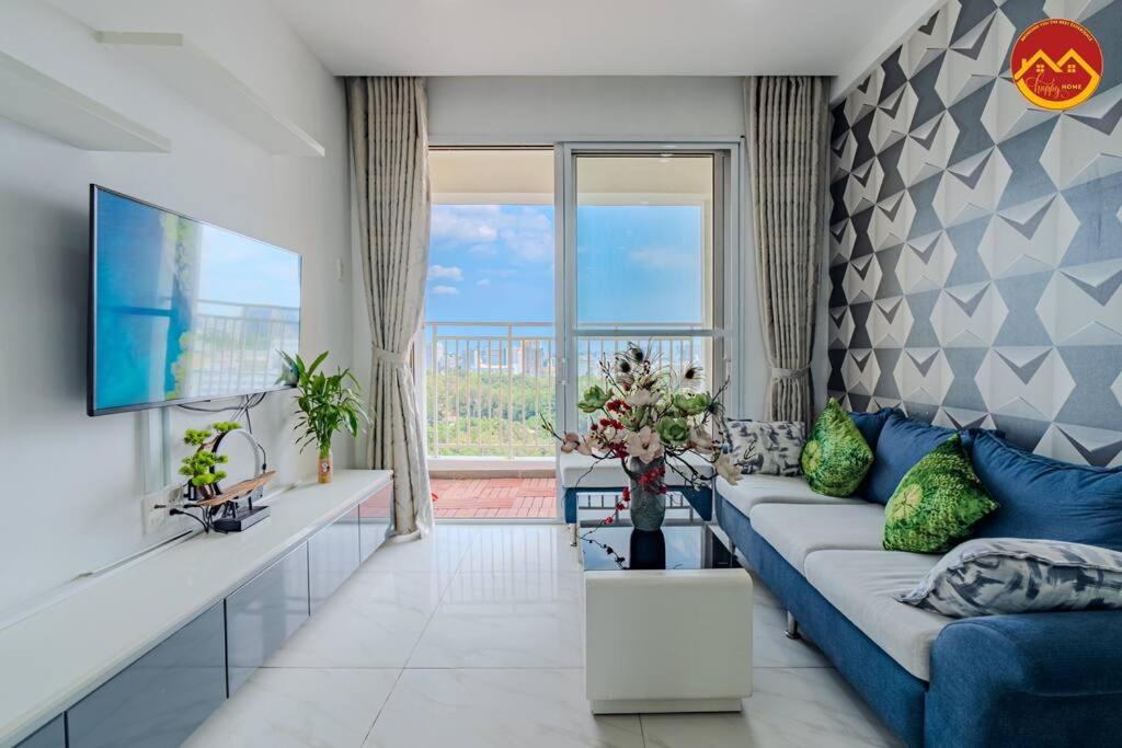 Apartment 2Br2WC near Tan Son Nhat airport - Nice