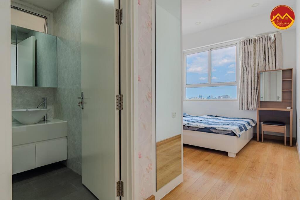 Apartment 2Br2WC near Tan Son Nhat airport - Nice