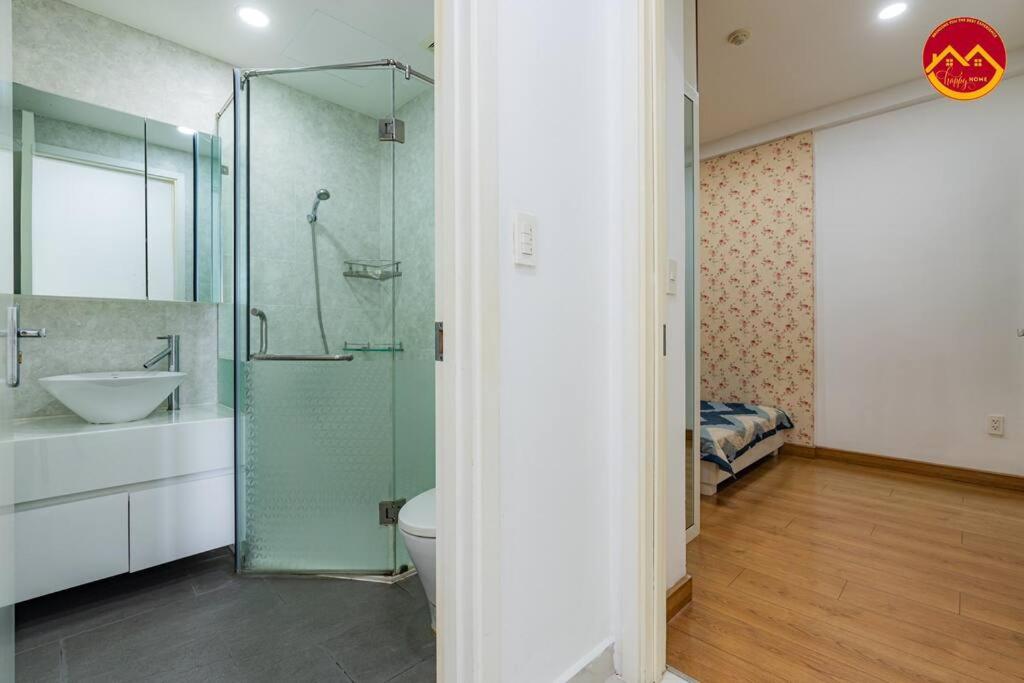Apartment 2Br2WC near Tan Son Nhat airport - Nice