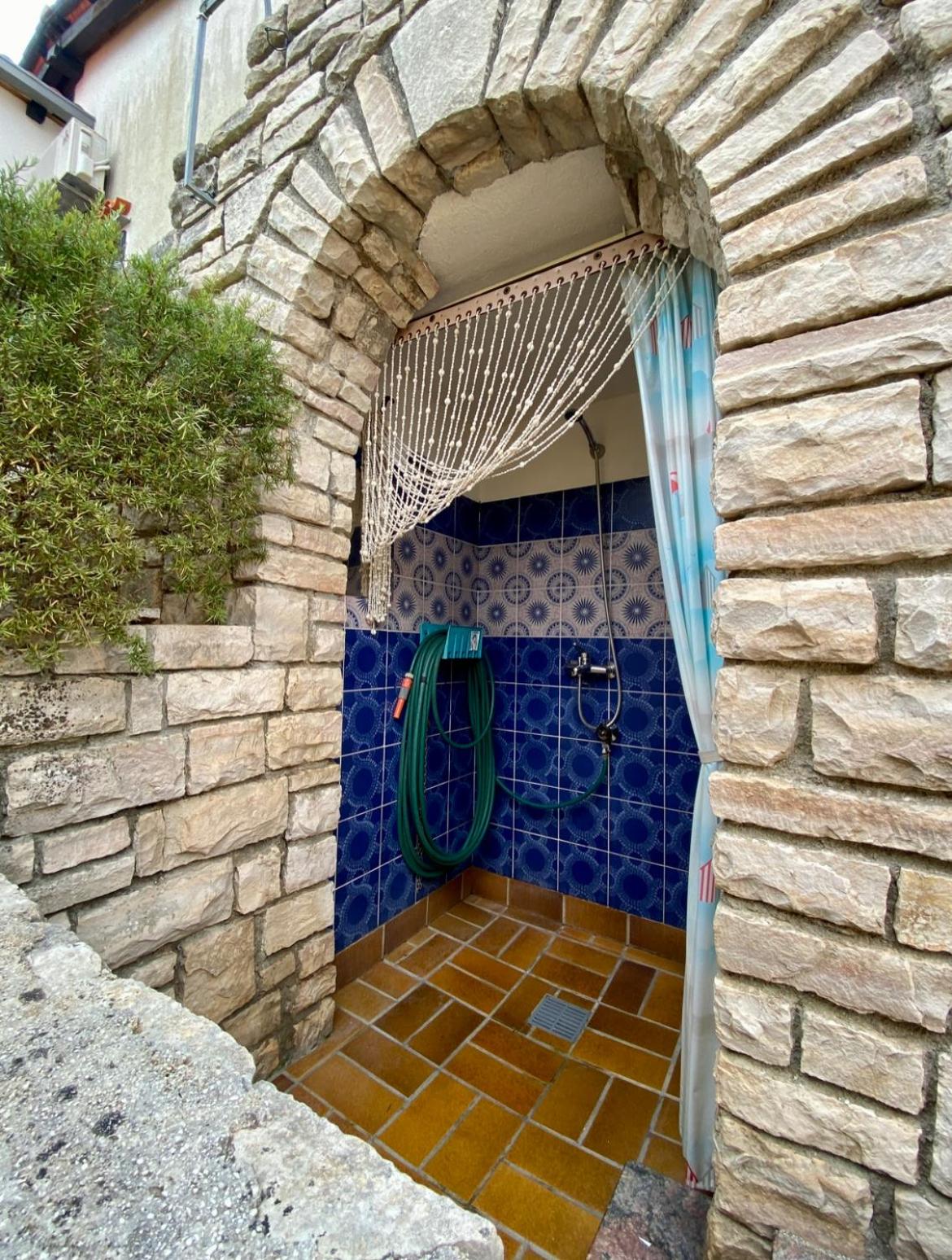 Photo 31