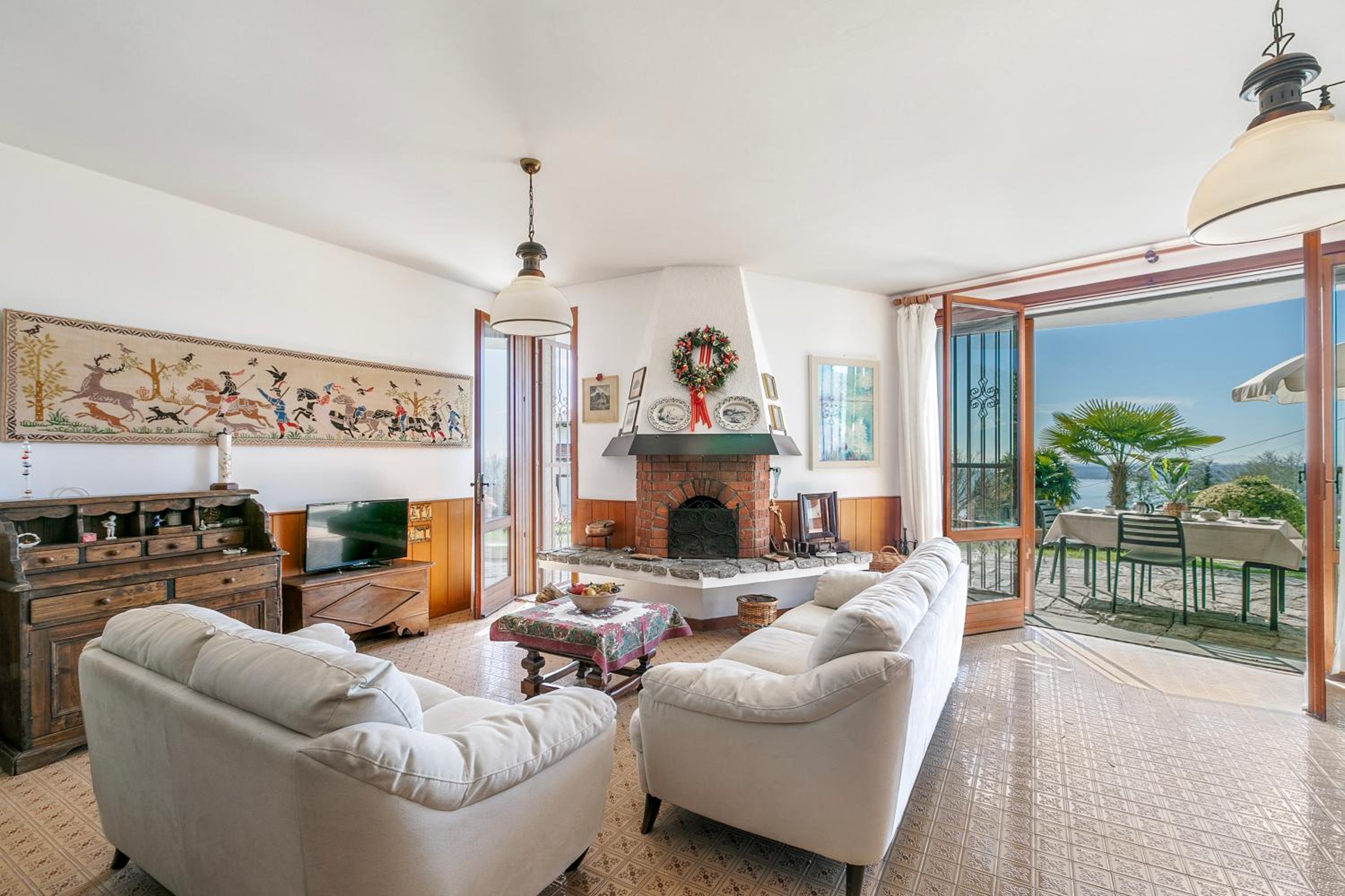 Il Poggio Radioso Lake View & Garden - Happy Rentals view 5