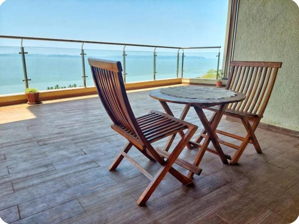 Stelliam's Coastal theme 2bhk sea facing home, Goa view 2
