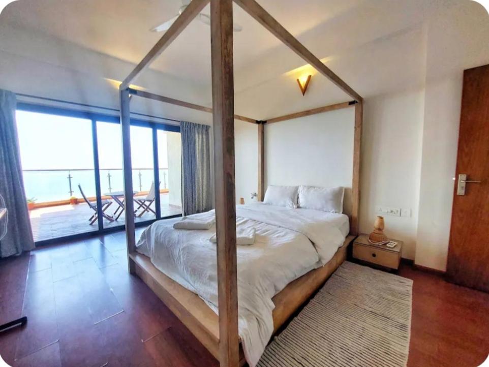 Stelliam's Coastal theme 2bhk sea facing home, Goa view 4