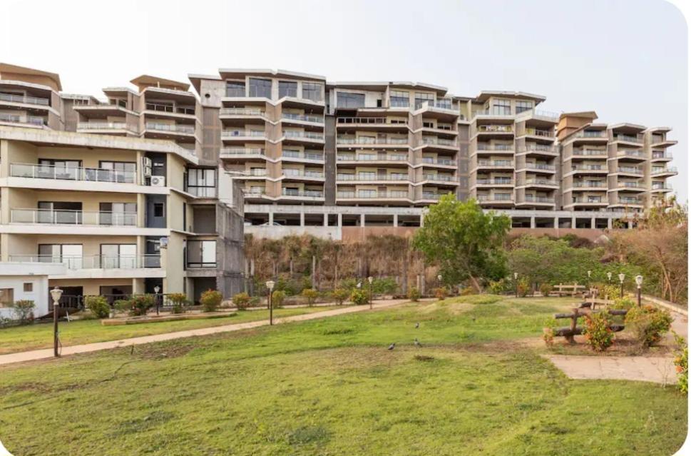 Stelliam's Coastal theme 2bhk sea facing home, Goa view 5