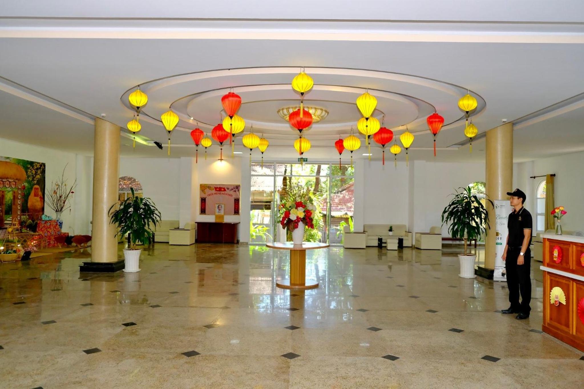 Tan Son Nhat Con Dao Resort