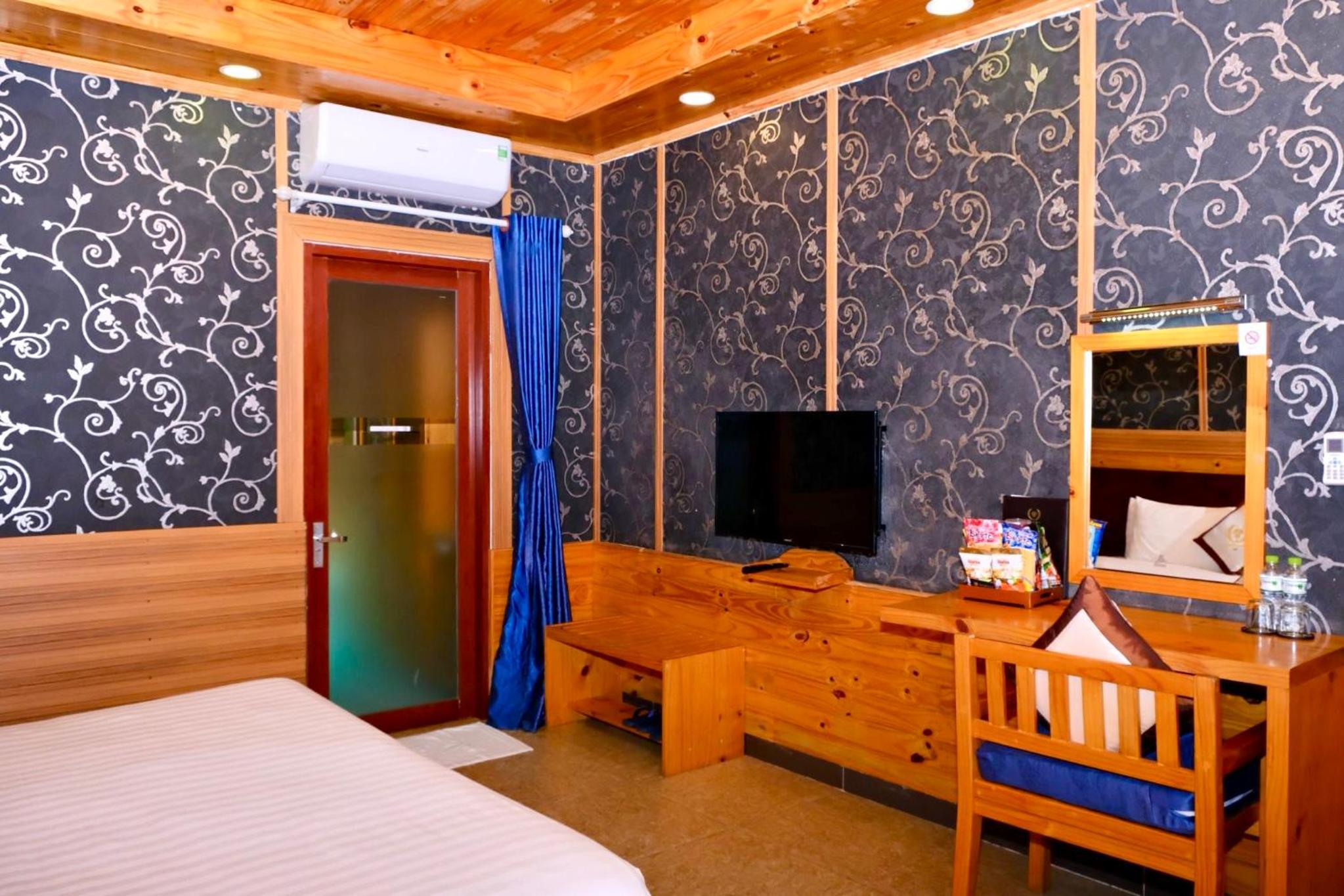 Tan Son Nhat Con Dao Resort