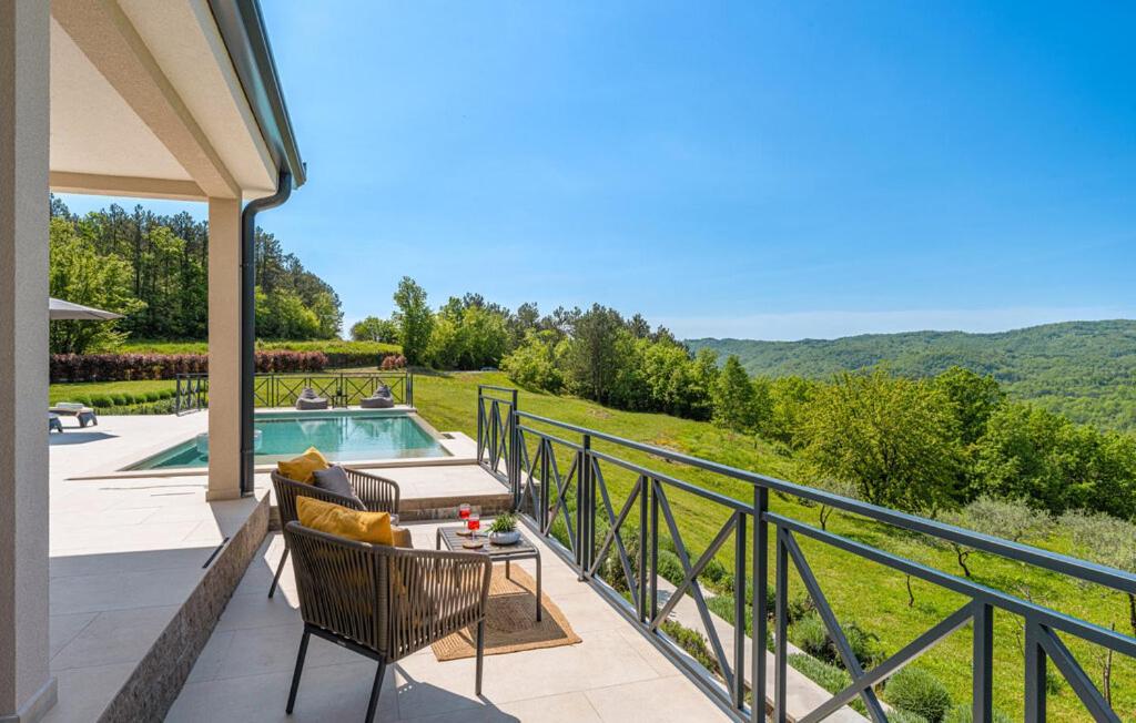 Villa Green Forest with wellness and heated salty pool