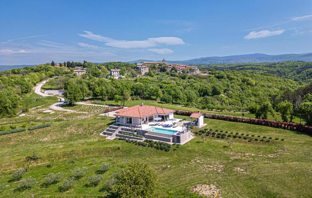 Villa Green Forest with wellness and heated salty pool