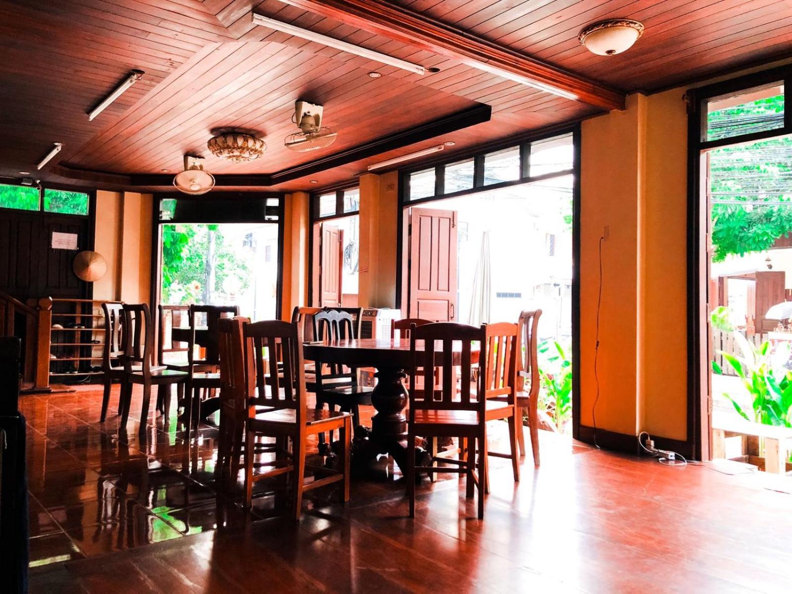 Tingkham Guesthouse