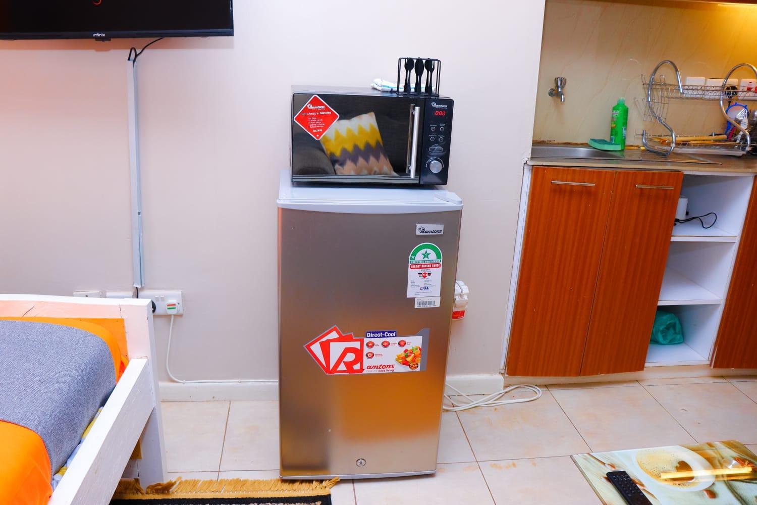 Comfy Studio Apartment with Pool view 4