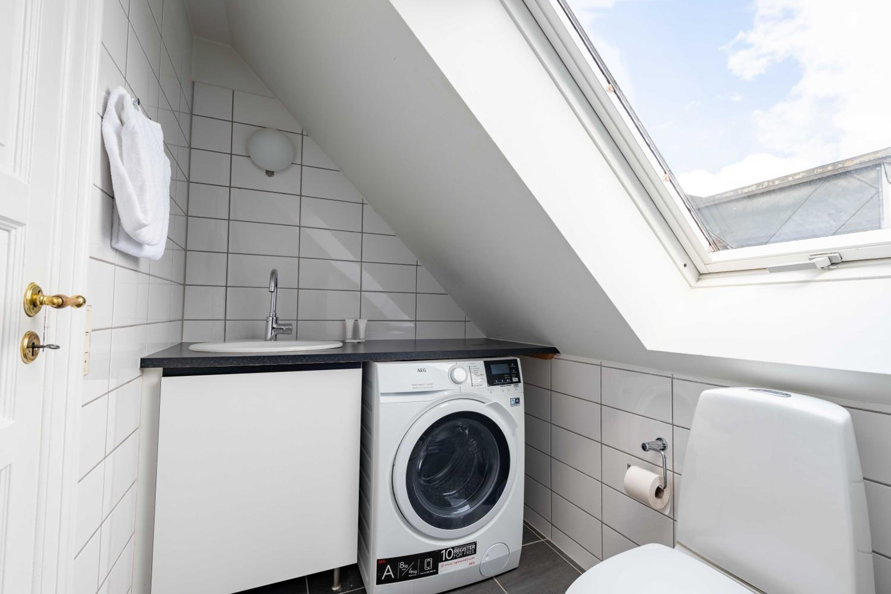 Cozy 2 Bedroom Flat in Peaceful Neighbourhood