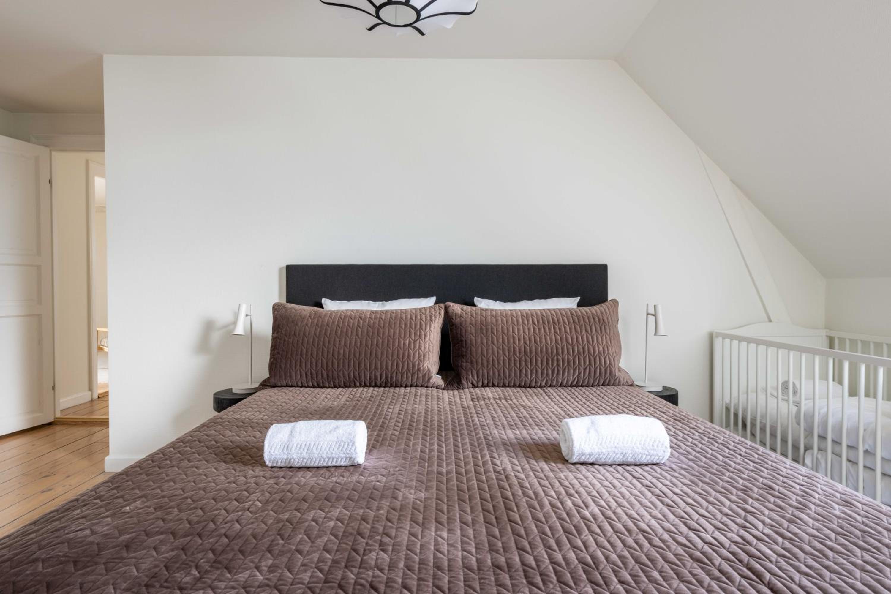 Cozy 2 Bedroom Flat in Peaceful Neighbourhood