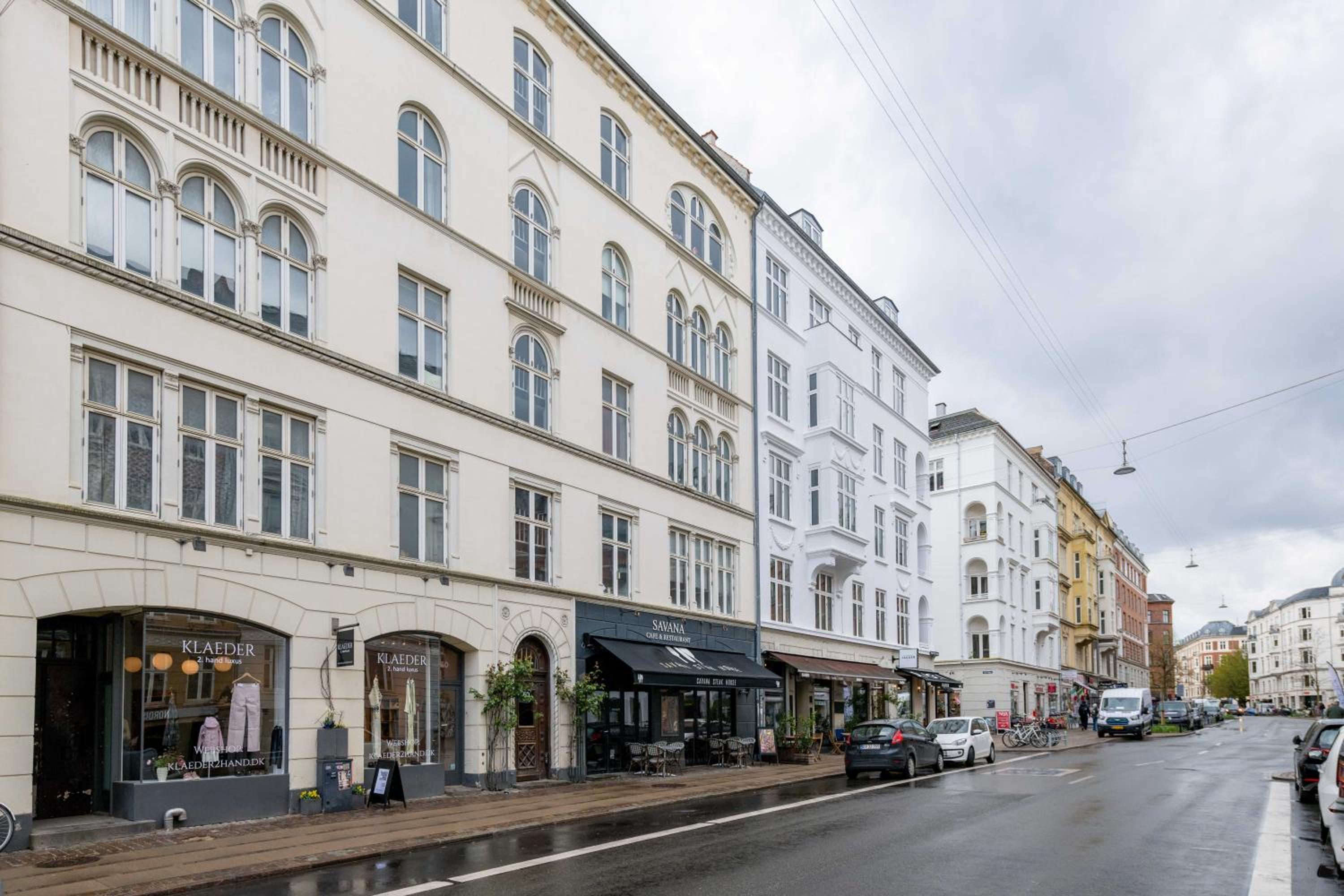 Cozy 2 Bedroom Flat in Peaceful Neighbourhood