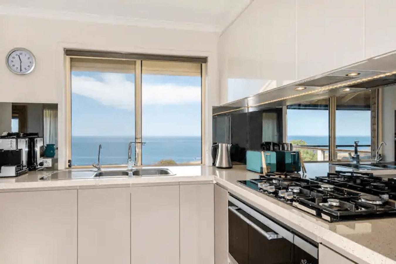 Hallett Cove Hideaway By Host Solutions