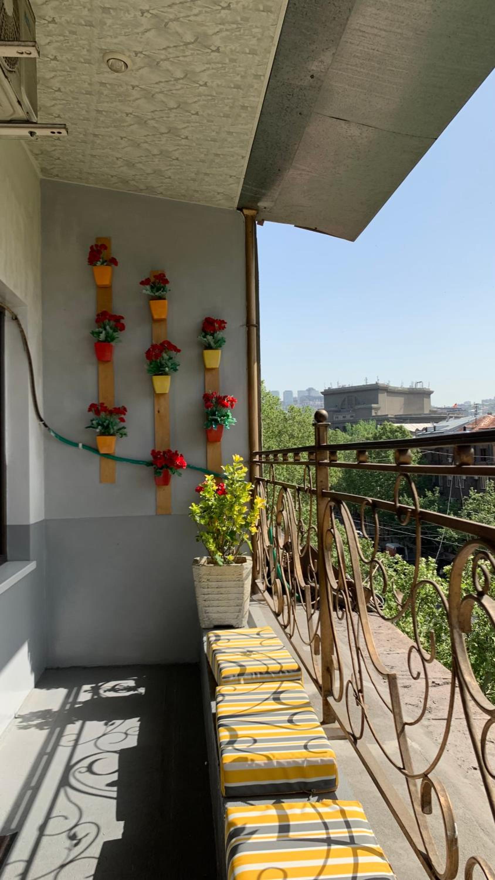 Arm Hostel