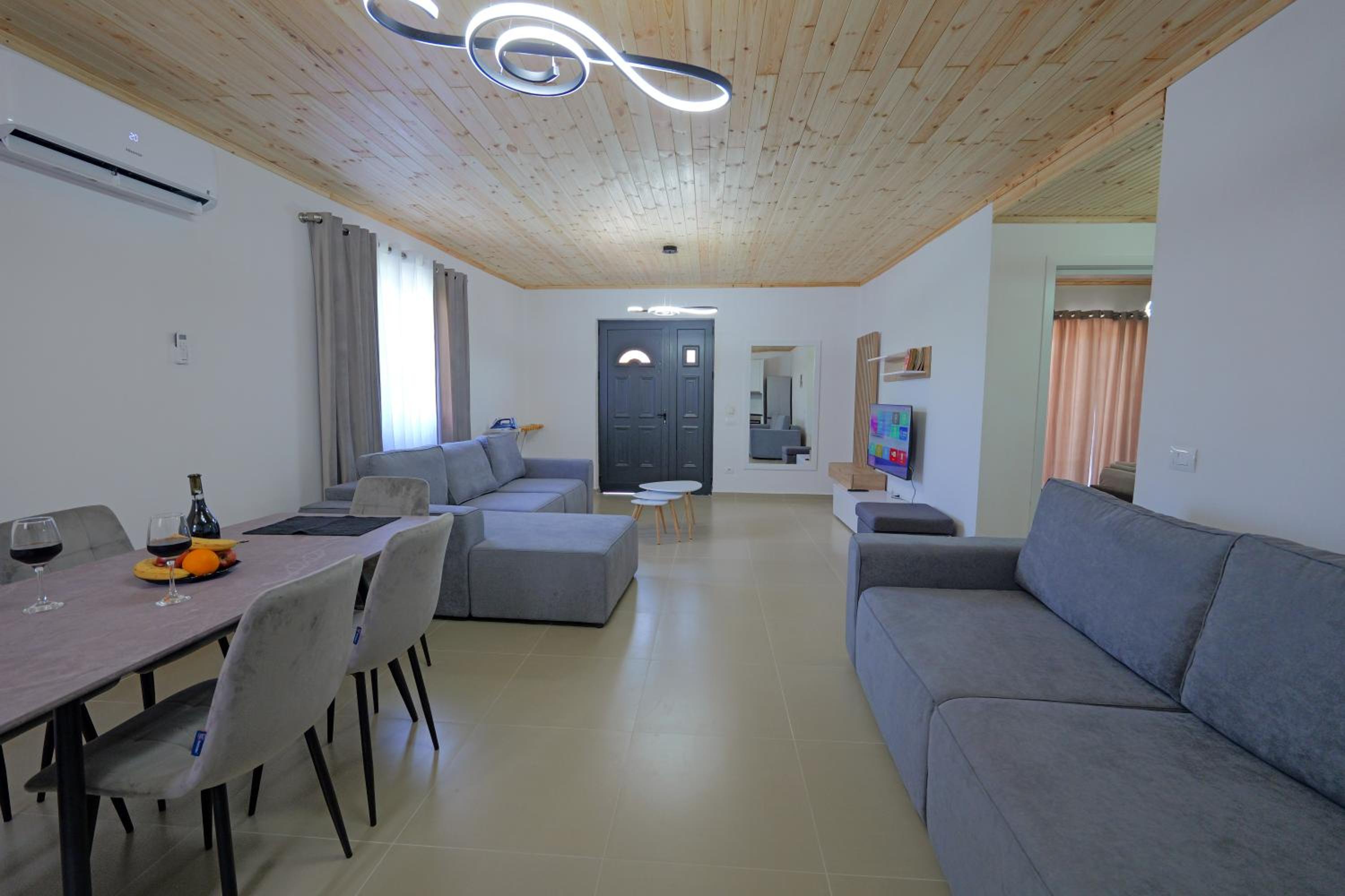 Lago Calmo Villa
