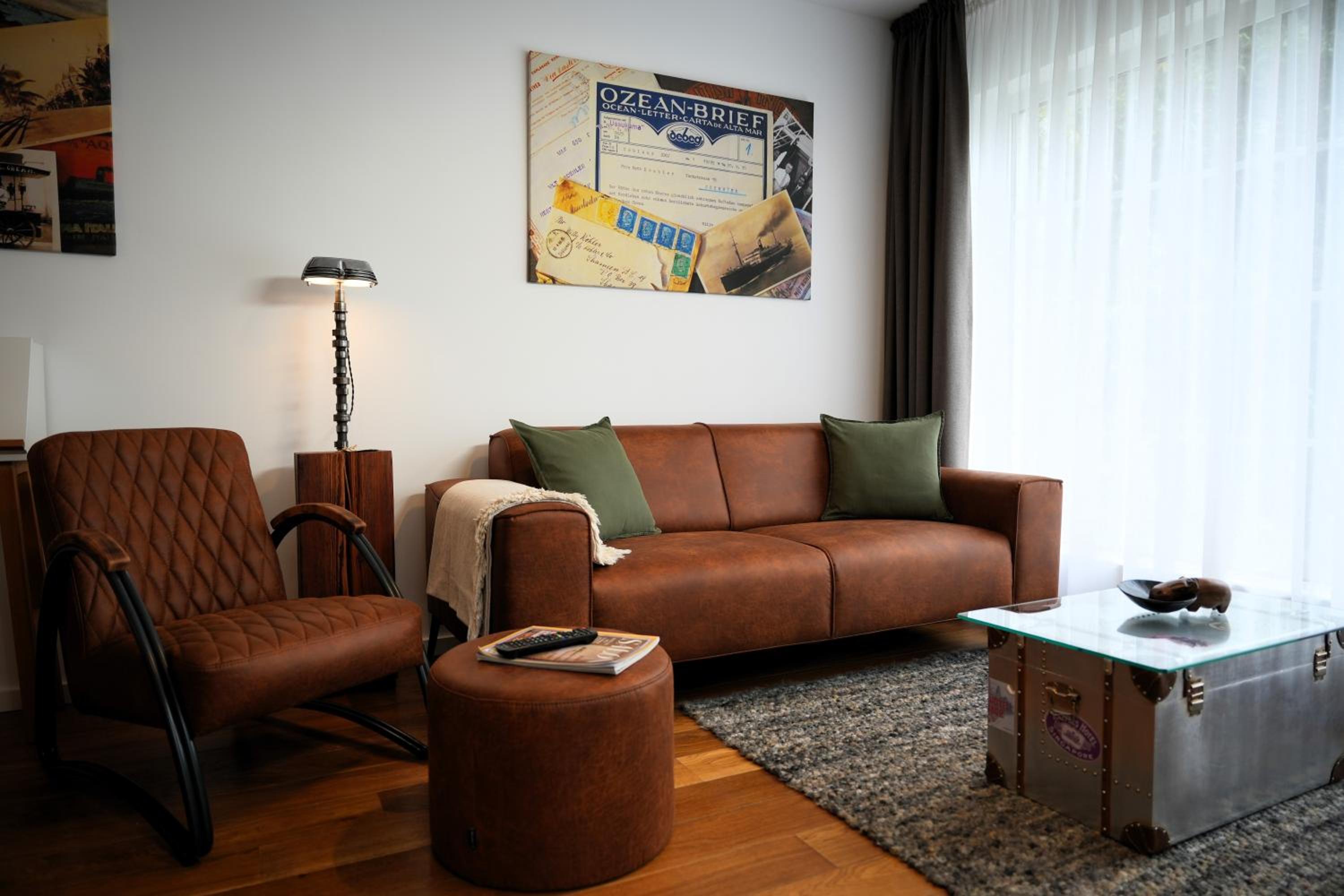 The Berlin Getaway / 80qm in Berlin's Historic Diplomatic Quarter