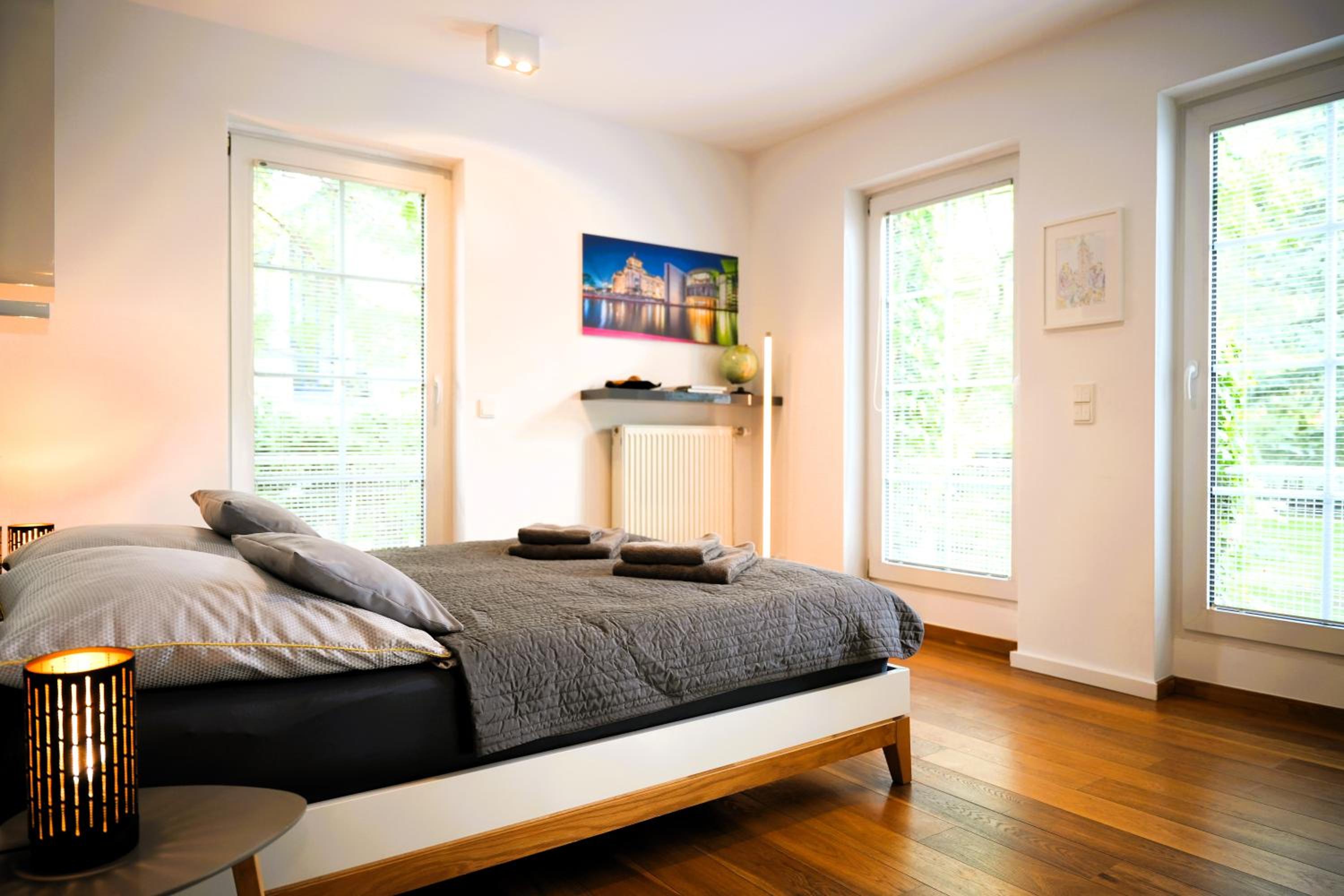 The Berlin Getaway / 80qm in Berlin's Historic Diplomatic Quarter