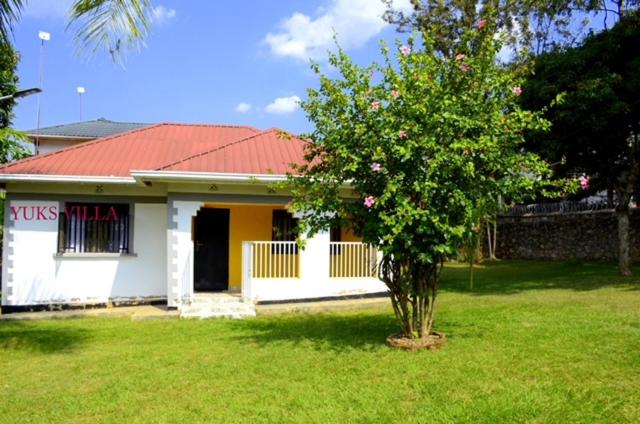 Yuks Villa