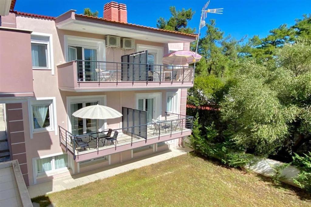 Domniki's Sea House